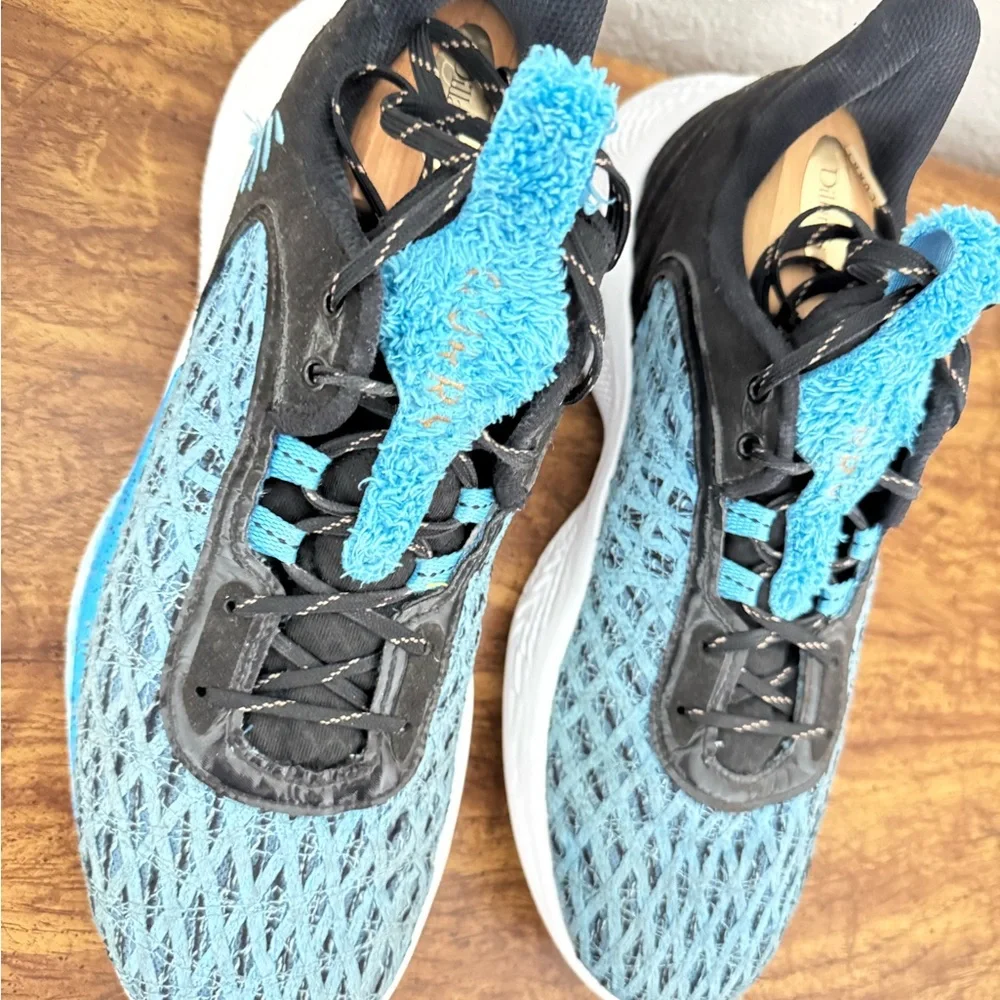 UA Curry Flow 9 Sesame Street Viral Blue/Black/White‎ Sz 10 M/11.5 W
